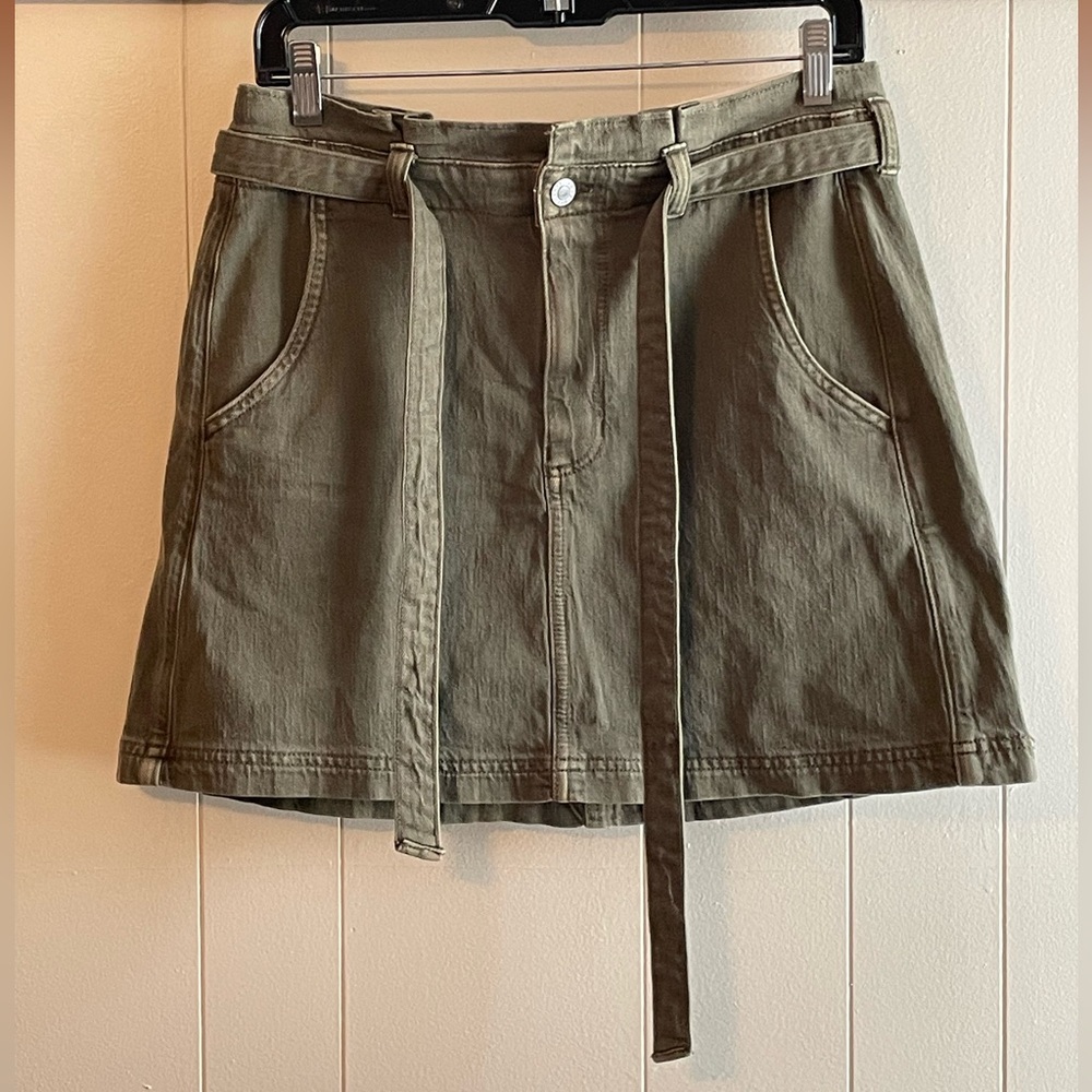NWT American Eagle Highest Rise Green Mini Skirt with Pockets & Belt Size 10